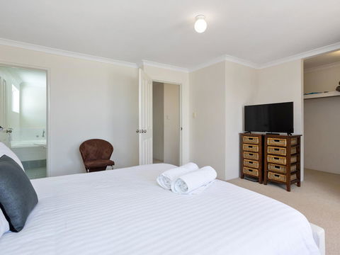Cooper Street - Perisher Accommodation 7