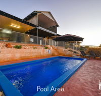 3 Kestrel Place - PRIVATE JETTY  POOL - Perisher Accommodation