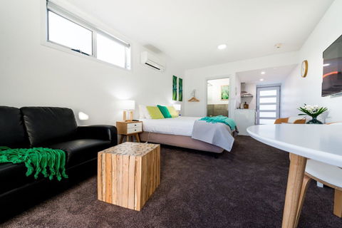 Ulverstone River Edge HolidayApartments - Perisher Accommodation 3