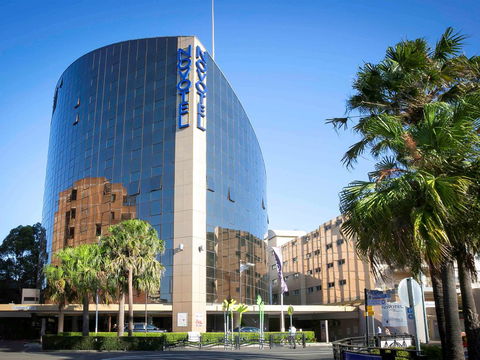 Novotel Sydney Parramatta - Perisher Accommodation 0