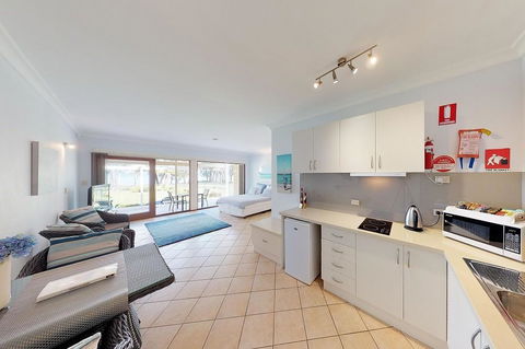 Paradise Beach Apartments - Perisher Accommodation 3