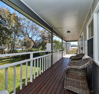 Paradise Bungalow Waterfront - Perisher Accommodation