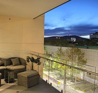 Perfectly Located Modern Apartment - Canberra CBD - Perisher Accommodation