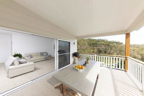Seal Rocks Beach House ....Sugarloaf - Perisher Accommodation 0