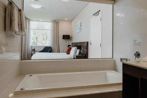 Sfera's Park Suites & Convention Centre - Perisher Accommodation 1