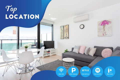 South Yarra City View Apartment With Car Park, Amazon Alexa, Spotify, Netflix, And WiFi - Perisher Accommodation 0