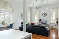 Spacious 2-bed 2-bath Home with Parking and Balcony