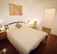 Sunny House - Melbourne Airport Home - Perisher Accommodation