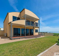 Sunset Cove Beach House - Perisher Accommodation