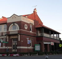 The Bank BB West Wyalong - Perisher Accommodation