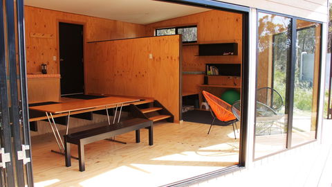 BAY OF FIRES ECO HUT Off Grid Experience At Binalong Bay - Perisher Accommodation 2