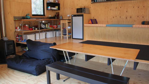 BAY OF FIRES ECO HUT Off Grid Experience At Binalong Bay - Perisher Accommodation 6