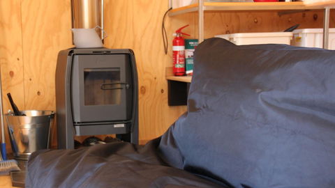 BAY OF FIRES ECO HUT Off Grid Experience At Binalong Bay - Perisher Accommodation 7