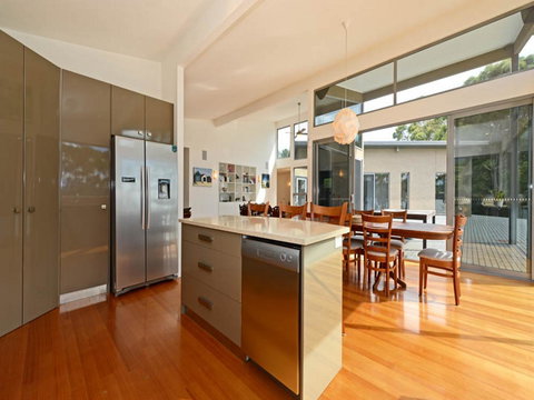 Cloudy Bay Lagoon Estate - Perisher Accommodation 8