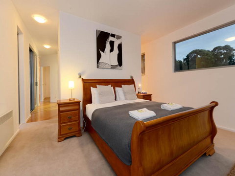 Cloudy Bay Lagoon Estate - Perisher Accommodation 12