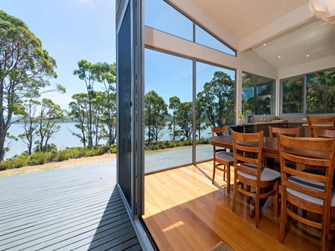 Cloudy Bay Lagoon Estate - Perisher Accommodation 9