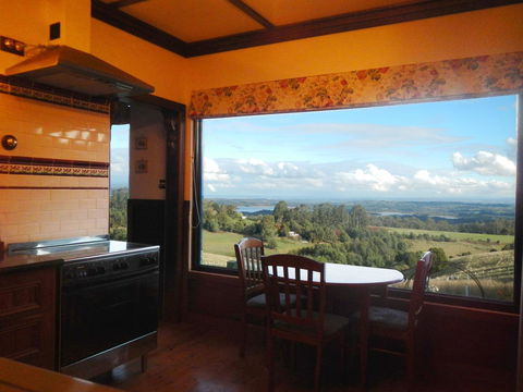 A Cottage With A View At Tudor Ridge - Perisher Accommodation 0