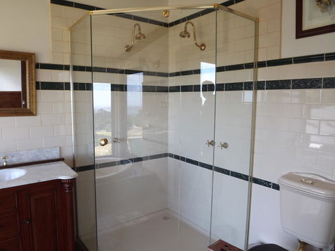 A Cottage With A View At Tudor Ridge - Perisher Accommodation 11