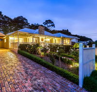 Lovely 5BR full house in Glen Waverley walk to train bus  shops - Perisher Accommodation