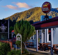 The Harrietville Snowline Hotel - Perisher Accommodation