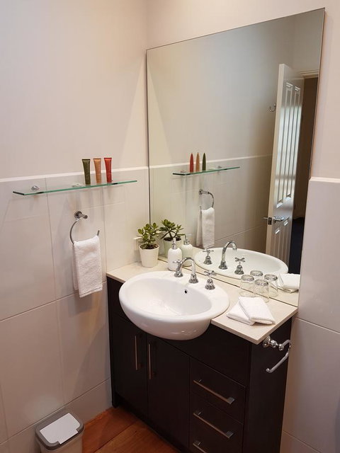 Healesville House - Fig Tree House - Perisher Accommodation 12