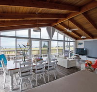 Stunning Waterfront only 10 minutes to Phillip Island - Pet Friendly - Perisher Accommodation