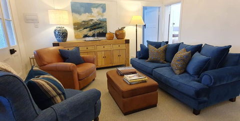 The Dewhurst - Sophisticated Entire CBD Apartment - Perisher Accommodation 0