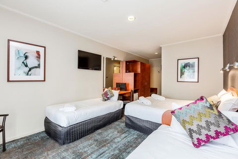 Tonsley Hotel - Perisher Accommodation 3