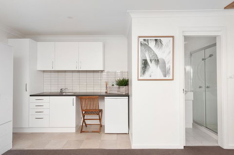 Tranquil Waters - With Mesmerising Waterviews - Perisher Accommodation 2