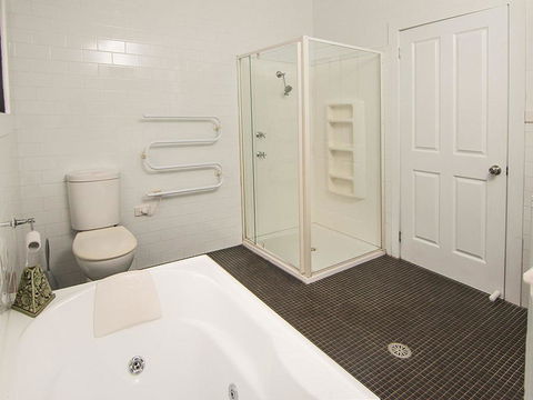 Tuppy's On The Lake - Perisher Accommodation 3