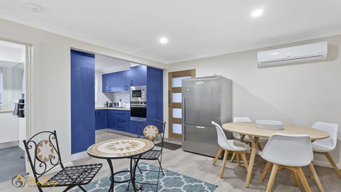 Twilight On Sunset Beach - Solders Point - Perisher Accommodation 2