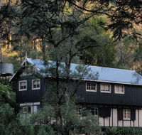 Walhalla Coach House - Perisher Accommodation