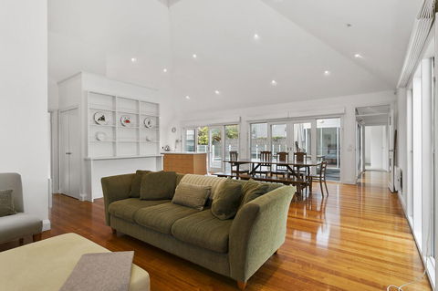 Perfect Blairgowrie Beach House - Perisher Accommodation 4