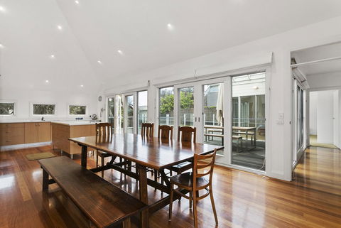 Perfect Blairgowrie Beach House - Perisher Accommodation 9