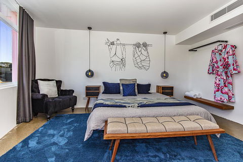 The Pink Hotel Coolangatta - Perisher Accommodation 10