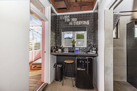 The Pink Hotel Coolangatta - Perisher Accommodation 32