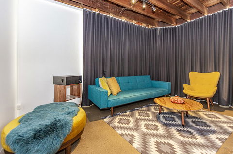 The Pink Hotel Coolangatta - Perisher Accommodation 21