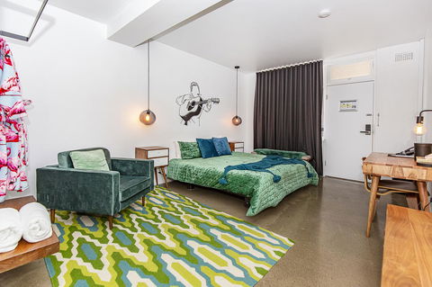 The Pink Hotel Coolangatta - Perisher Accommodation 28