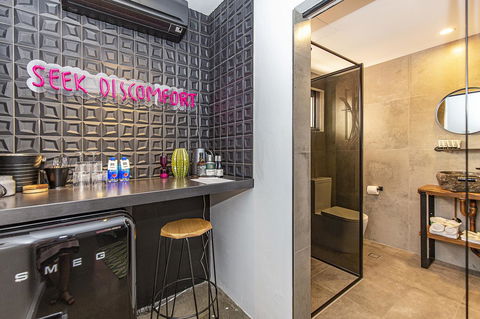 The Pink Hotel Coolangatta - Perisher Accommodation 26