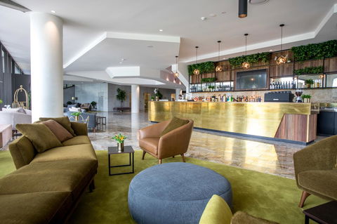 Eatons Hill Hotel - Perisher Accommodation 7