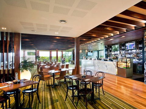Eatons Hill Hotel - Perisher Accommodation 6