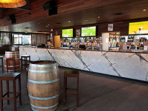 Eatons Hill Hotel - Perisher Accommodation 38