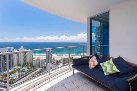 Holiday Holiday Chevron Renaissance Apartments - Perisher Accommodation 7