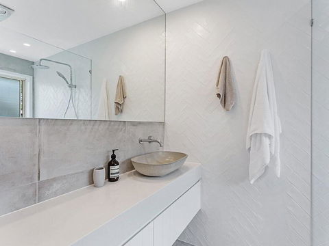 Wirragulla, 10 Marty Avenue - Stylish Modern House With Ducted Air Con & WIFI - Perisher Accommodation 1