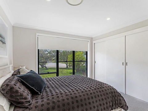 Wirragulla, 10 Marty Avenue - Stylish Modern House With Ducted Air Con & WIFI - Perisher Accommodation 3