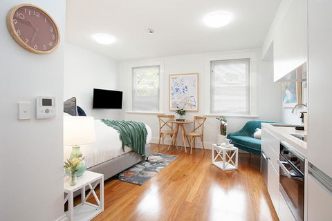 Art Deco Designer Studio In Lewisham - Perisher Accommodation 1