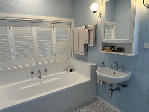 B & B On The Water - Perisher Accommodation 2
