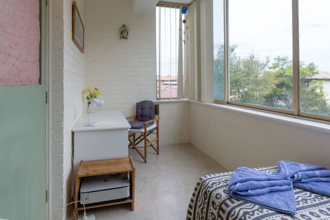 B6 Crawley Apartment 1 BRM & Sleepout Near UWA - Perisher Accommodation 4