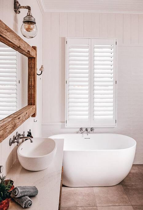 BAY PROPERTIES . Beach House Yamba - Perisher Accommodation 2