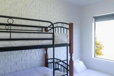BAY PROPERTIES . Beach Street - Perisher Accommodation 4